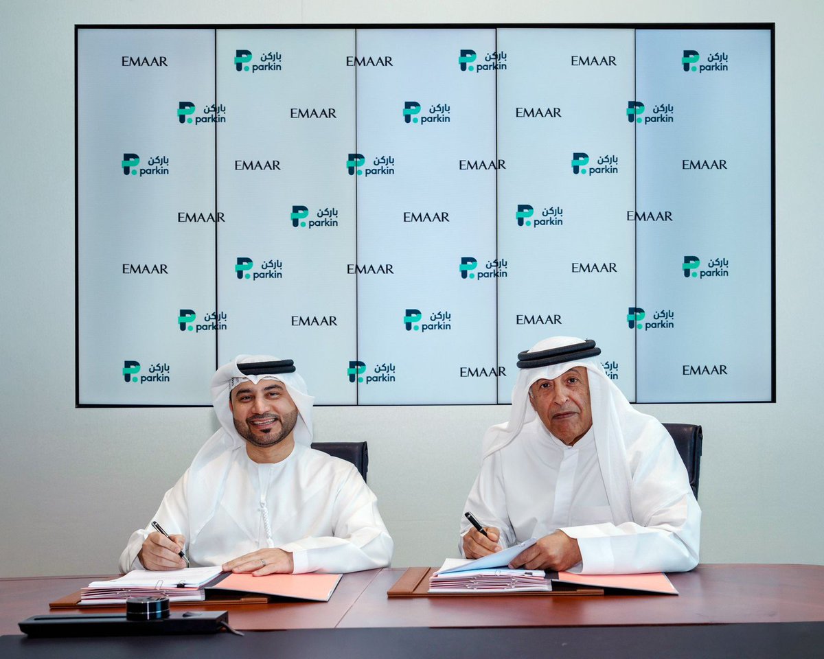 Bua_RealEstate's tweet image. Parkin 🤝 @emaardubai bring AI parking enforcement to Dubai’s top malls ♿🤖

Protecting PoD spaces, improving flow, and pushing smart city innovation forward 🇦🇪

#Dubai #AI #SmartCity #Inclusion #Emaar #Parkin