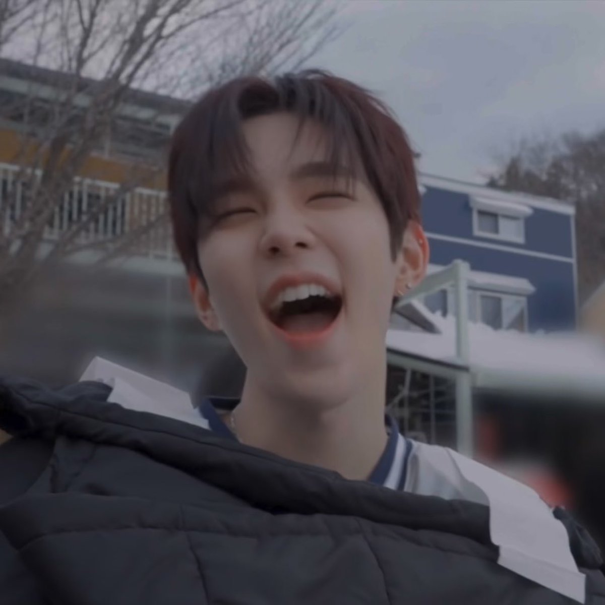 리링 tweet media