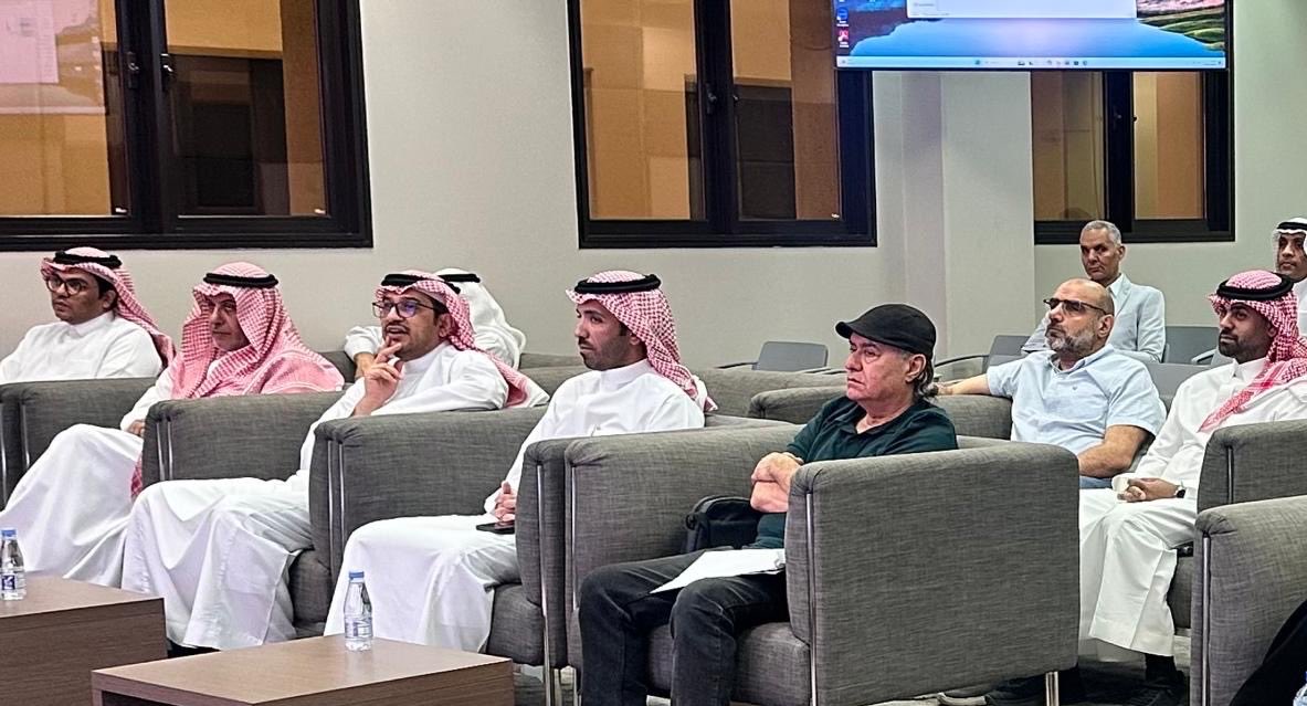 ksu_cta's tweet photo. نظمت وكالة كلية السياحة والآثار للشؤون التعليمية والأكاديمية (وحدة الشؤون الطلابية)، استضافة برنامج السنة التأهيلية للطلاب والطالبات الصم وضعاف السمع بكلية التربية، من خلال عقد ورشتي عمل لأعضاء هيئة التدريس بعنوان: "طرق التعامل مع الطلبة الصم وضعاف السمع – أساسيات لغة الإشارة". https://t.co/KxGIFAj4l7