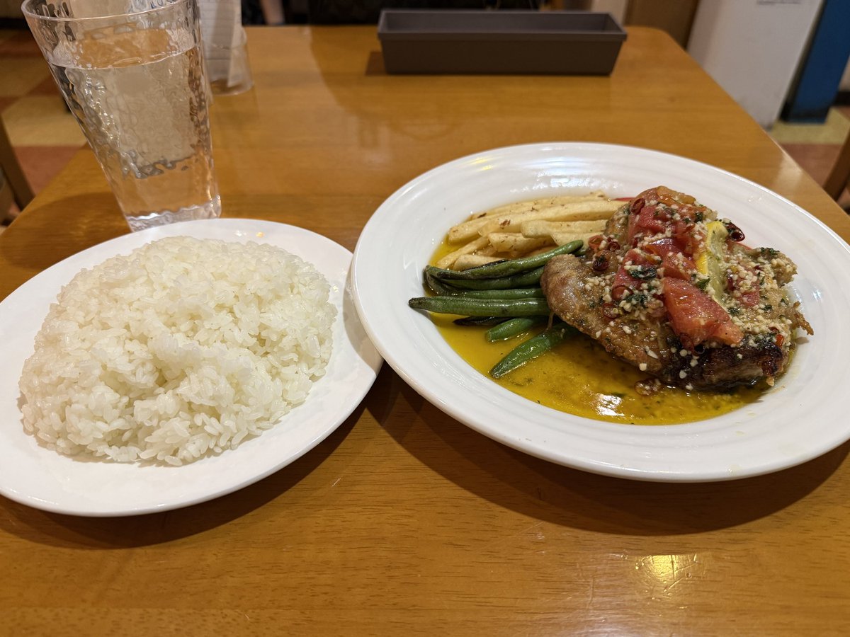 館長 tweet media