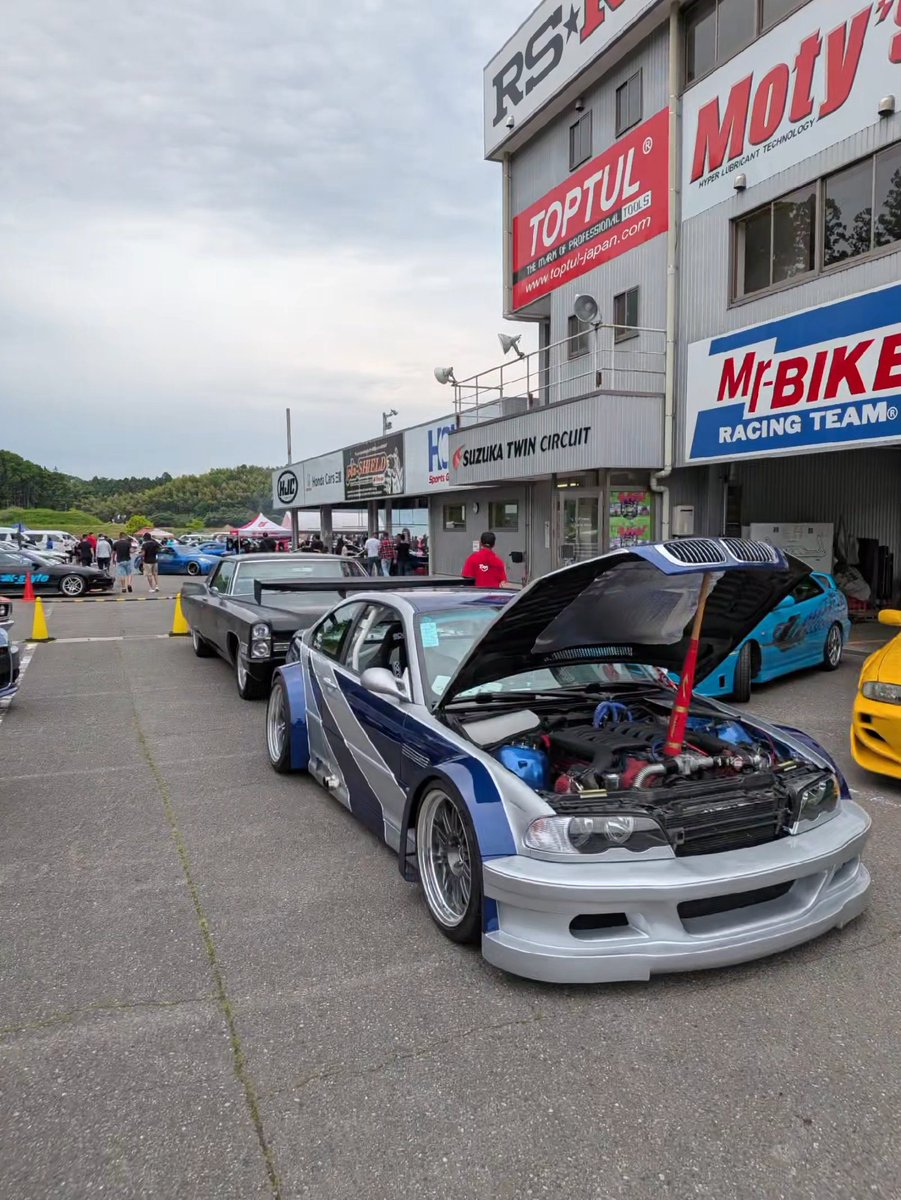 66cars tweet media