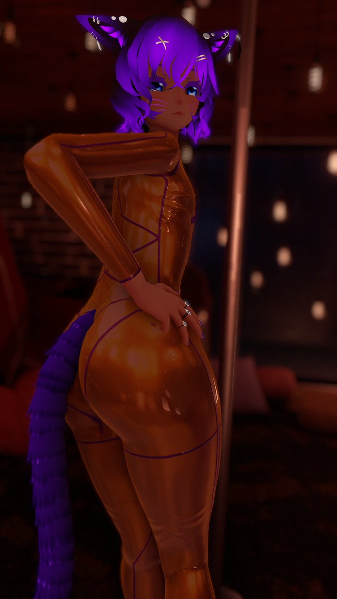 GlitchLatexnsfw's tweet photo. Golden Week? sure i want in on this~ ;3
#latex #rubber #vrlatex #spicyvrc #vrchat18plus #goldenweek https://t.co/yoamDasulQ