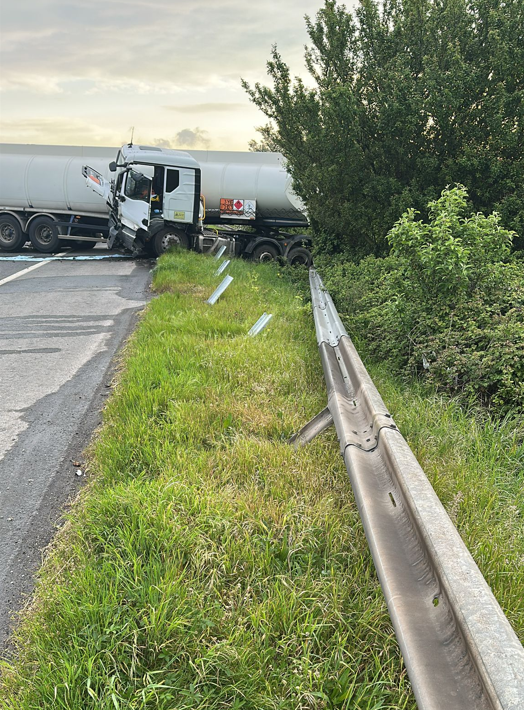 National Highways: South-West tweet media