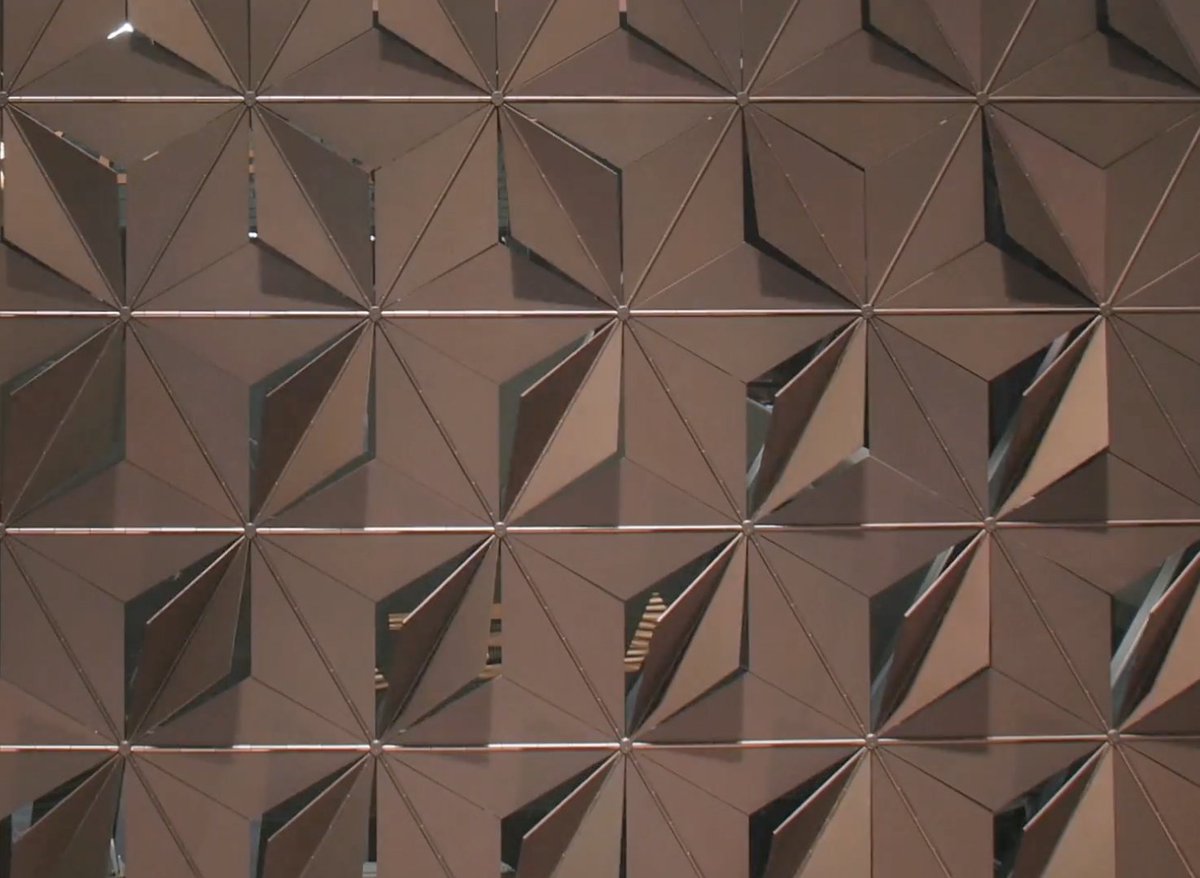 OnlybyHolly's tweet image. Lux #Triangles Matrix Redux -- Kinetic wall at Geneva Motor Show, interactive #interiordesign #structure youtu.be/UbHiXc6DH8c?si… via @YouTube  @designxscience @risdlibrary #symmetry #synergetics #opart #geometricart #geometricmural #publicart #3d #wallpaperwednesday
