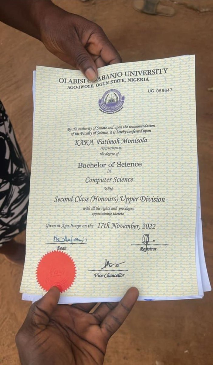 If you know KAKA, Fatimoh Monisola, she misplaced her certificate. She should reach out to:

09056826628

Please share so it increases the chances of her seeing it 🙏🏾