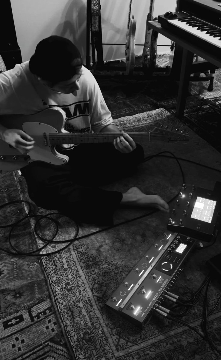 taka💜 tweet media