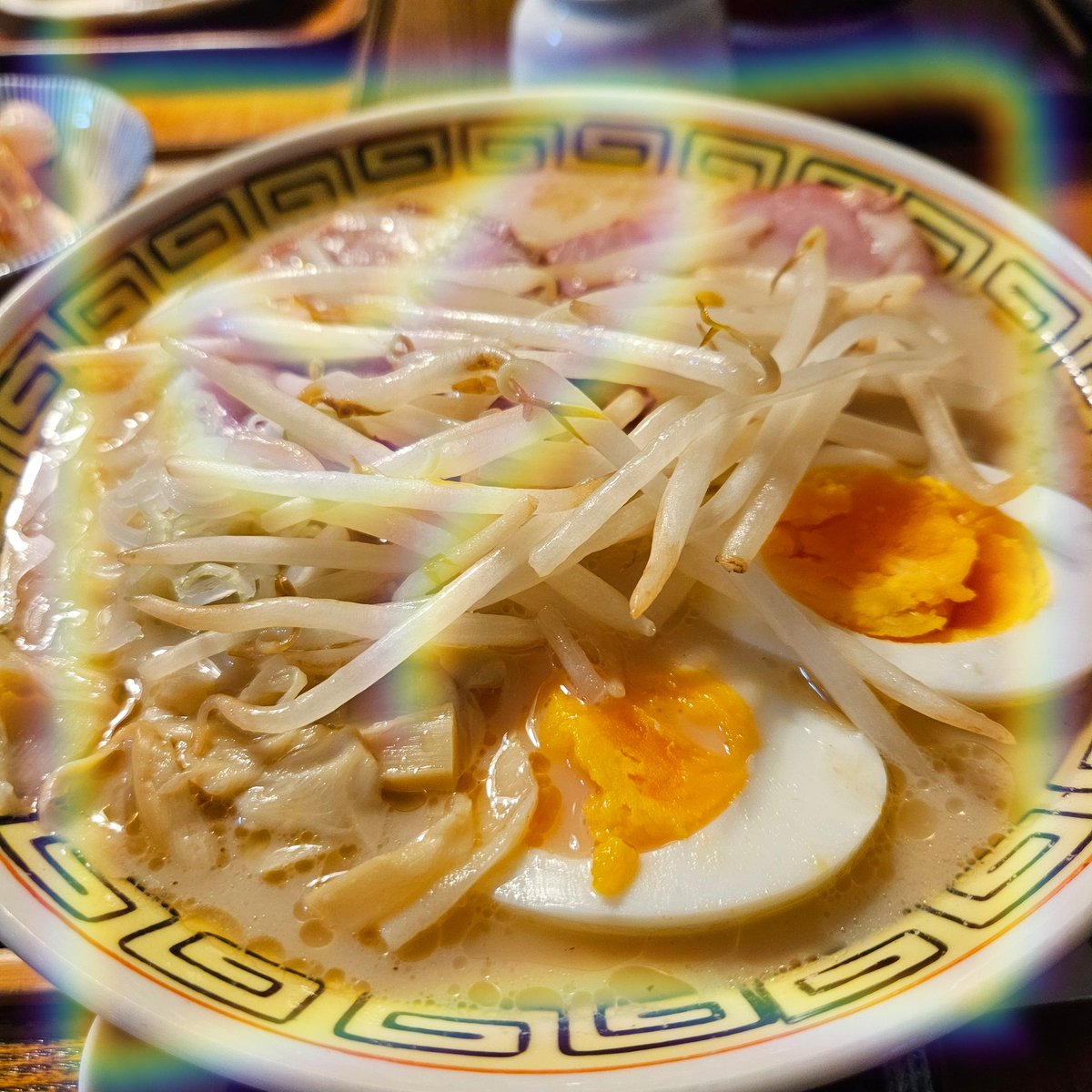 Xiueet_U's tweet photo. 東方神起のこむらさきコラボラーメンを作りました！！
うんまぁい！！😋😋😋 https://t.co/DZt1UzdY2I