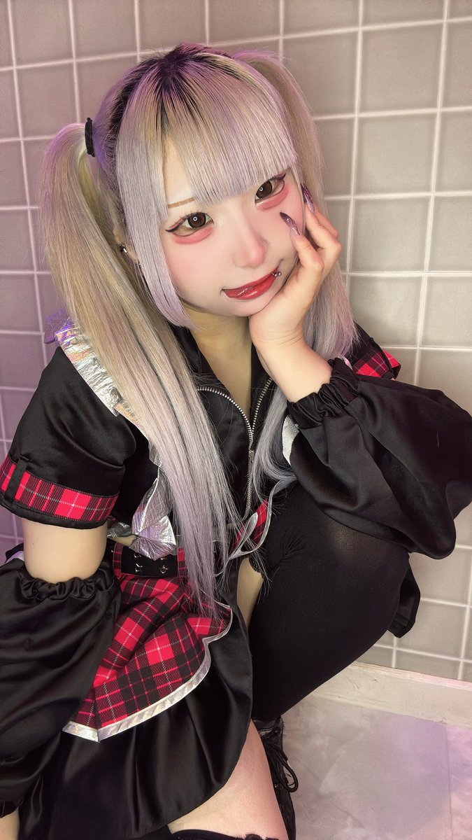 にゃん…か…ｻﾋﾞｼｲ