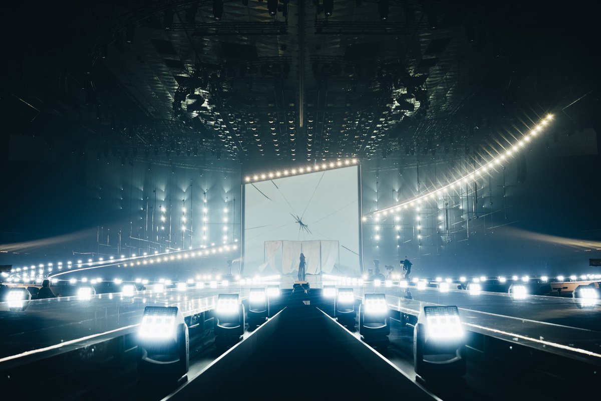 escbubble's tweet photo. 🇦🇿 Up second to rehearse on day three was Azerbaijan! With JIVA taking to the stage with her power ballad. Check out the first look at her staging here. 🇦🇿 

Image Credit: EBU / Alma Bengtson / Sarah Louise Bennett / Corinne Cumming

#Eurovision #Azerbaijan https://t.co/Bw281TdQlO