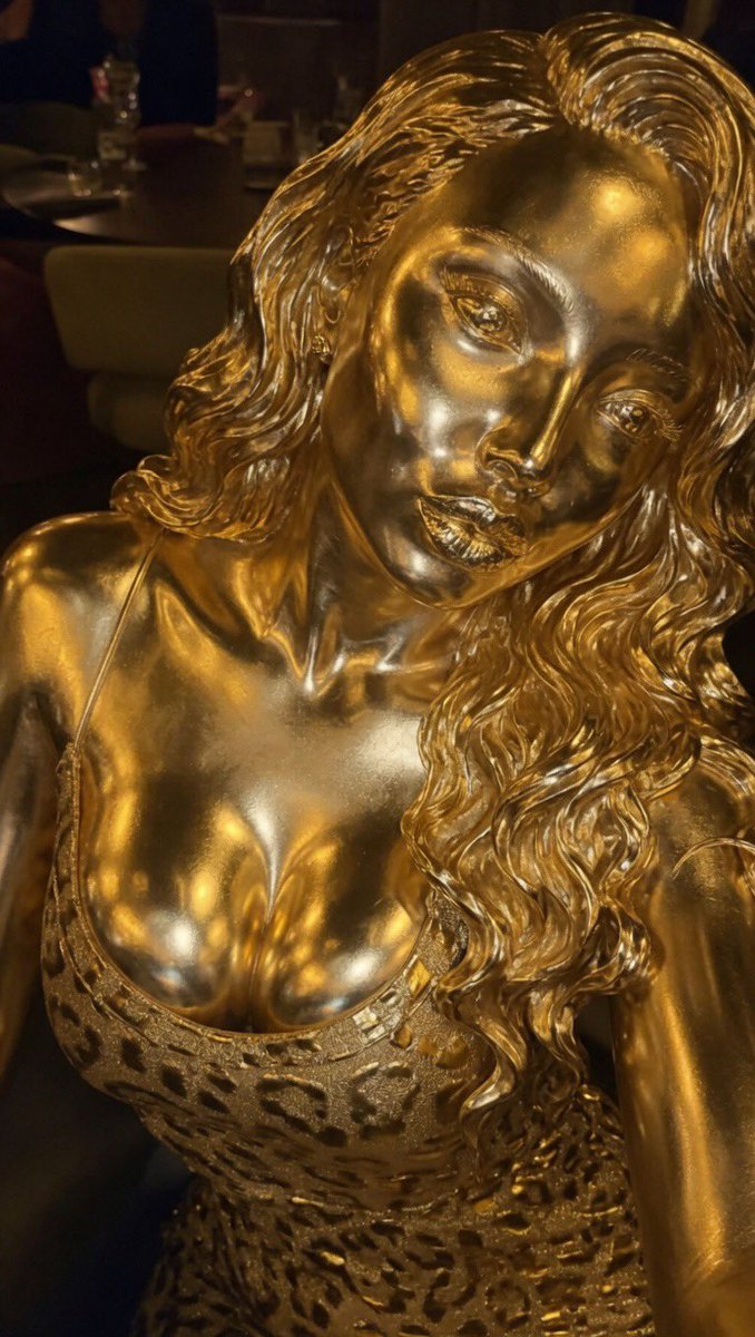 Golden Ebony King Caitlyn 🌟 (18+) tweet media