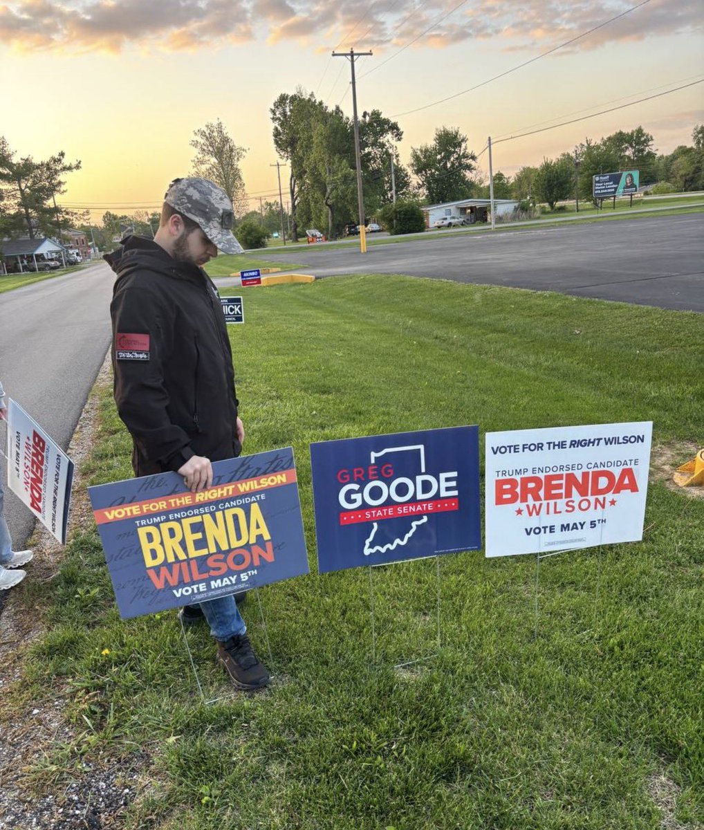 NFormicaGOP's tweet image. Good morning, it’s Election Day in Indiana!

Placed signs at the polls last night in preparation for today’s big day!

Time to replace RINOs!

@TPAction