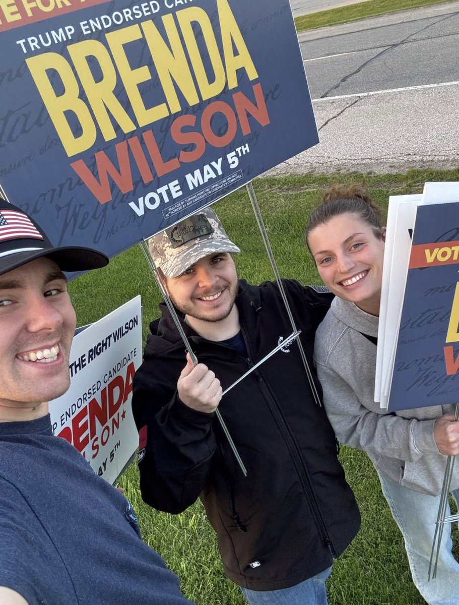 NFormicaGOP's tweet image. Good morning, it’s Election Day in Indiana!

Placed signs at the polls last night in preparation for today’s big day!

Time to replace RINOs!

@TPAction