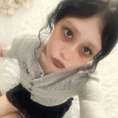 evie tweet media