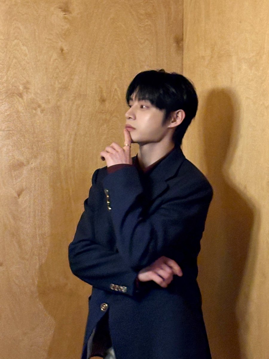 ➕ 260505 ⋅ 14:01

📸 KIM JI WOONG WEBSITE CONCEPT SHOOTBEHIND CUT