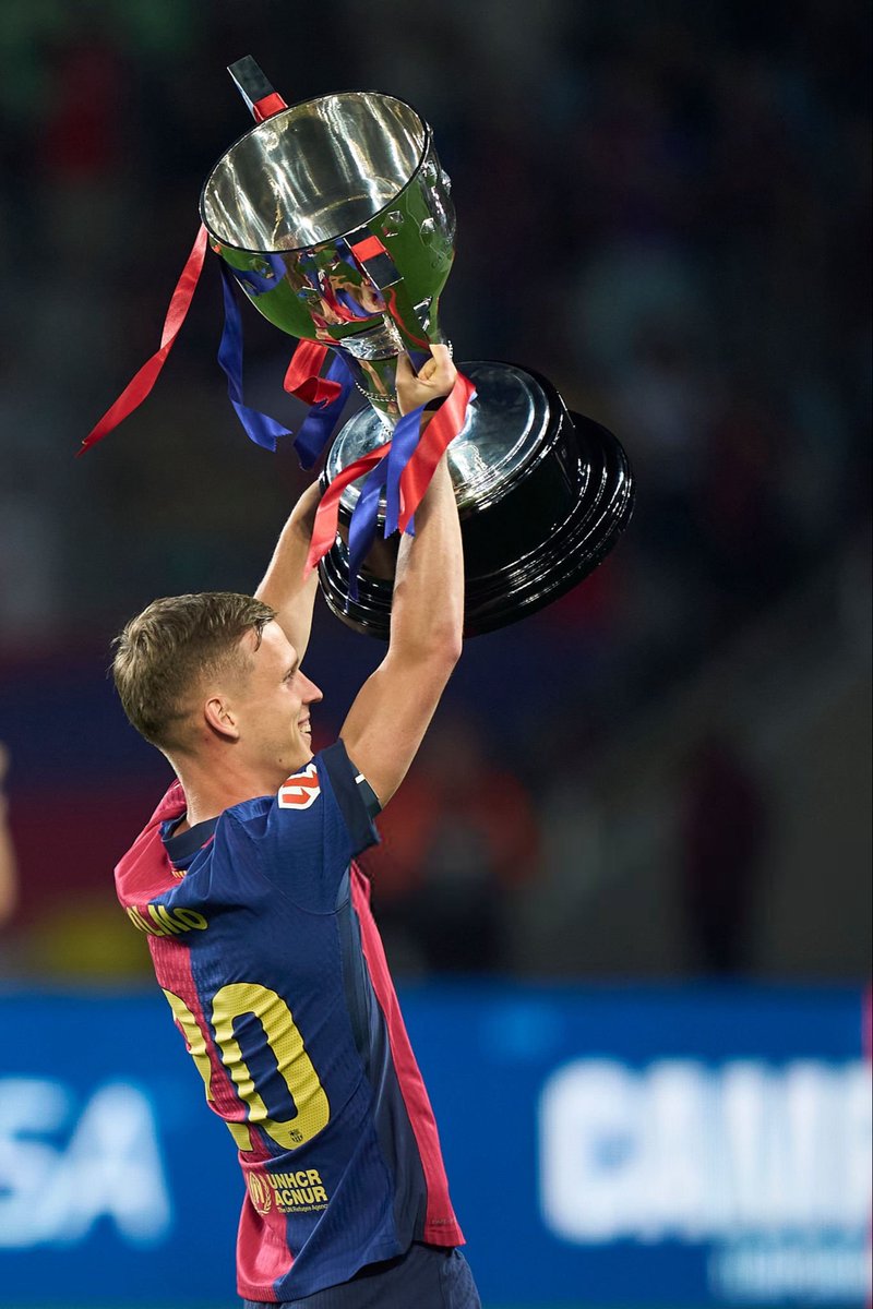 FCB World tweet media