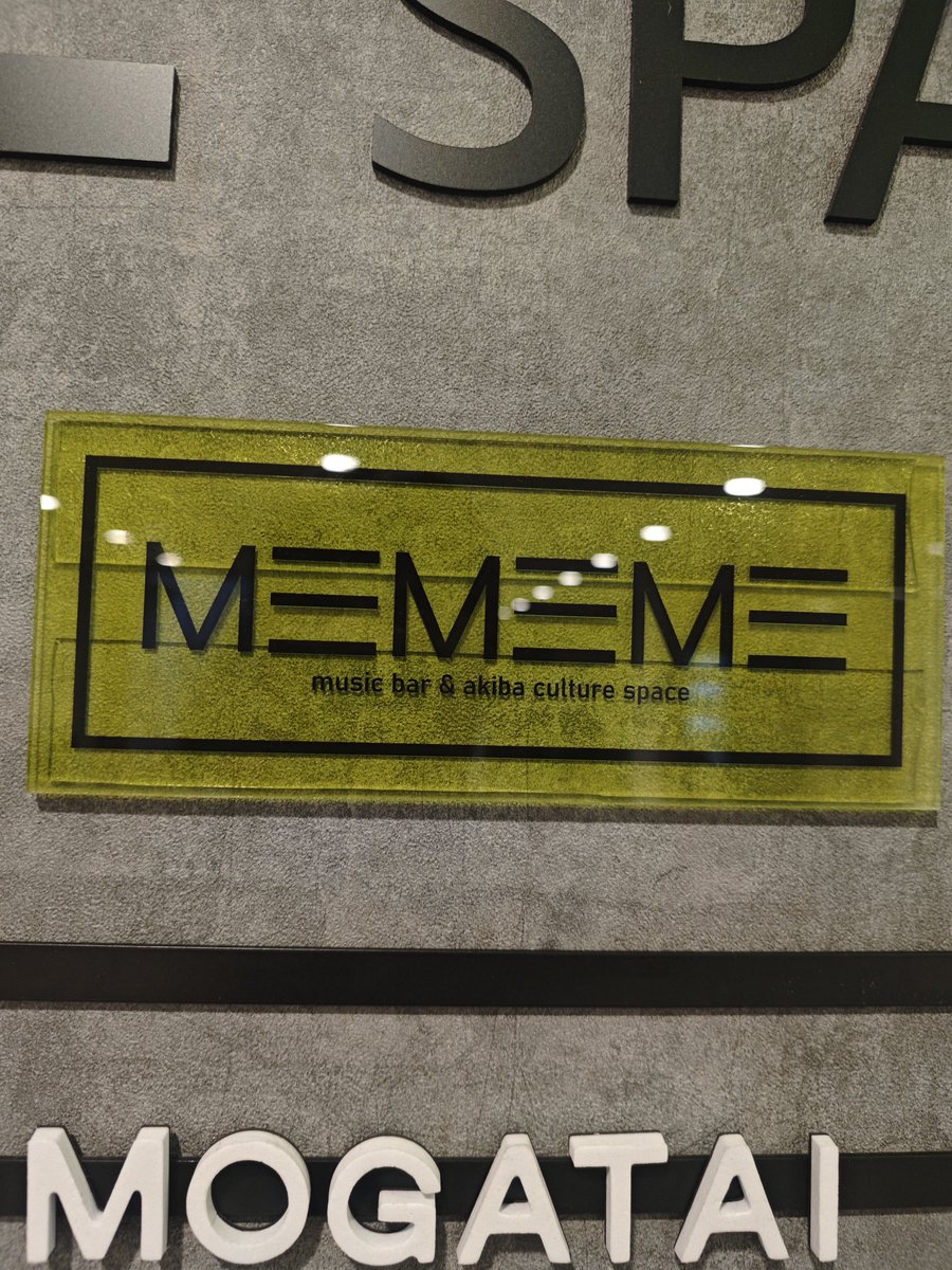 クーやん tweet media