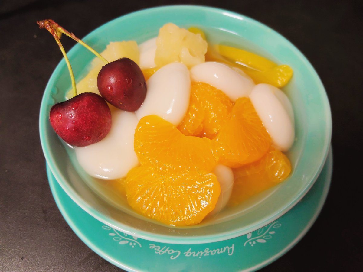 meshikutteru's tweet photo. 初めて自分だけのために白玉茹でたけどなんで今までやってこなかったんだろうってぐらい幸せになるなこれ https://t.co/KQffd6YpHo