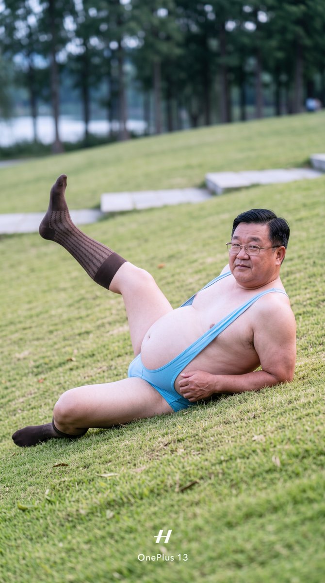 BPIGzQJlG1qxhiQ's tweet photo. Short but sweet vacation is over! ✈️ Back to the grind with business trips tomorrow. Happy workday? 😉 Haha, remember to keep good vibes wherever u are - that's how u catch Lady Luck's eye! ✨💪 #daddy #grandpa #chubby #gay #bears https://t.co/oOIjGivq4y