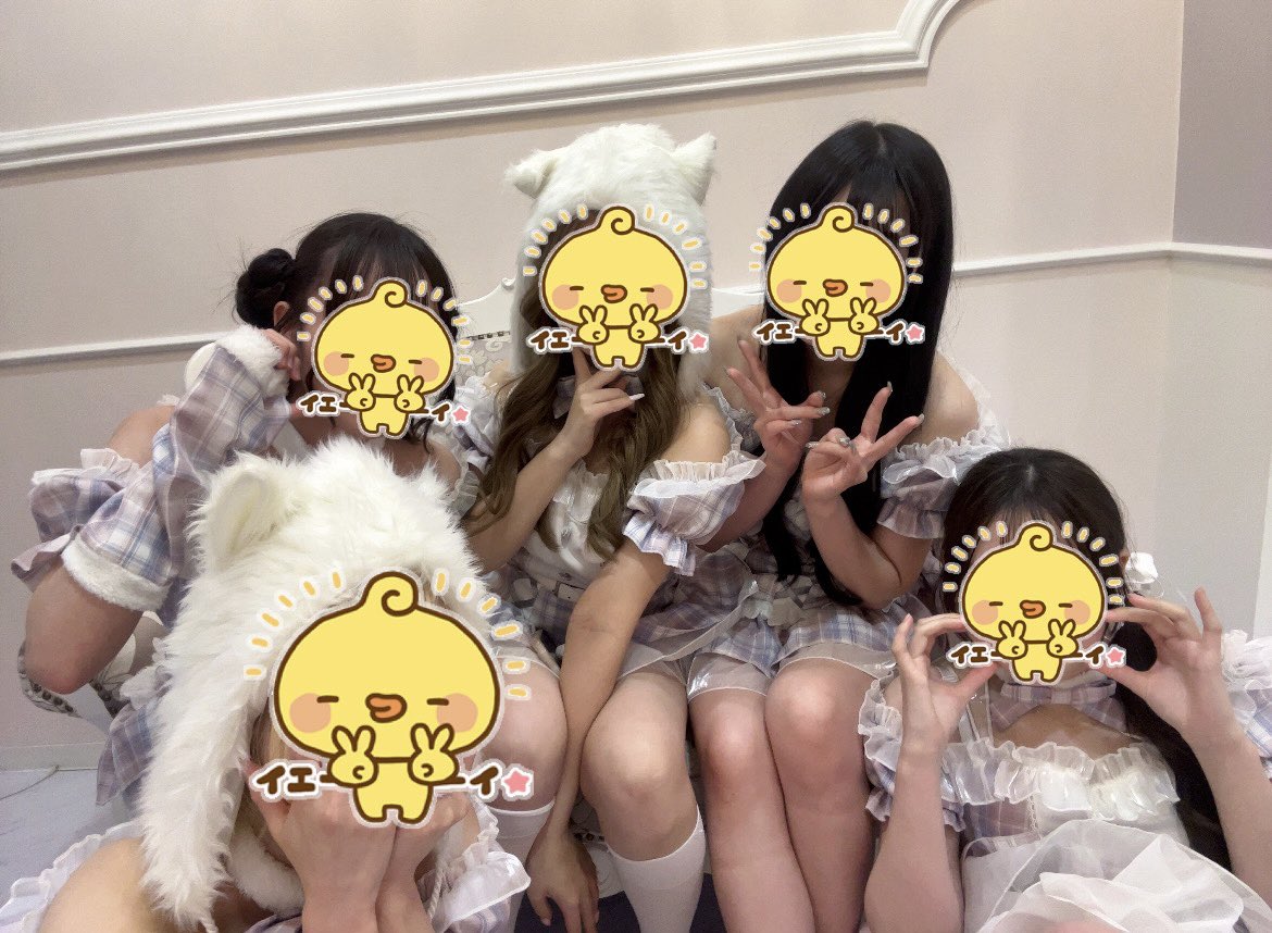 昨日もたくさんありがとうございました❣️みんな会いに来てくれてうれしかったー！テキーラ死ぬほど飲んだ記憶あります♩ラスト30分で来てリステル飲ませてくれたりいつもイベント系は顔だしてくれたり、ありがとう😭だいすきなお姉様達と一緒に出勤できて嬉しかった🥹懐かしい気持ち🥹今日は18時から😽
