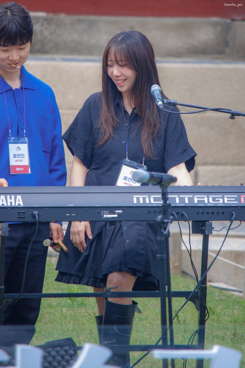 Damda_pic's tweet photo. 260502 궁중문화축전 ‘덕수궁 풍류’

Aux 리허설 

나의 여신님...🤍

건반 윤지아

#윤지아 #억스 https://t.co/q4zLJ9vB1W