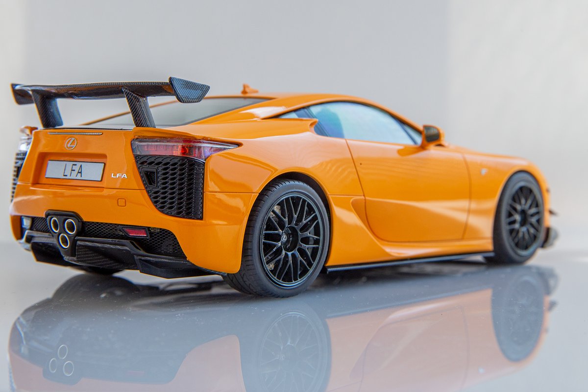 タミヤ　1/24 LFA 完成品 ニュルブルクリンク仕様 先週完成したタミヤ レクサスLFA ニュルブルクリンク仕様を気合い入れ