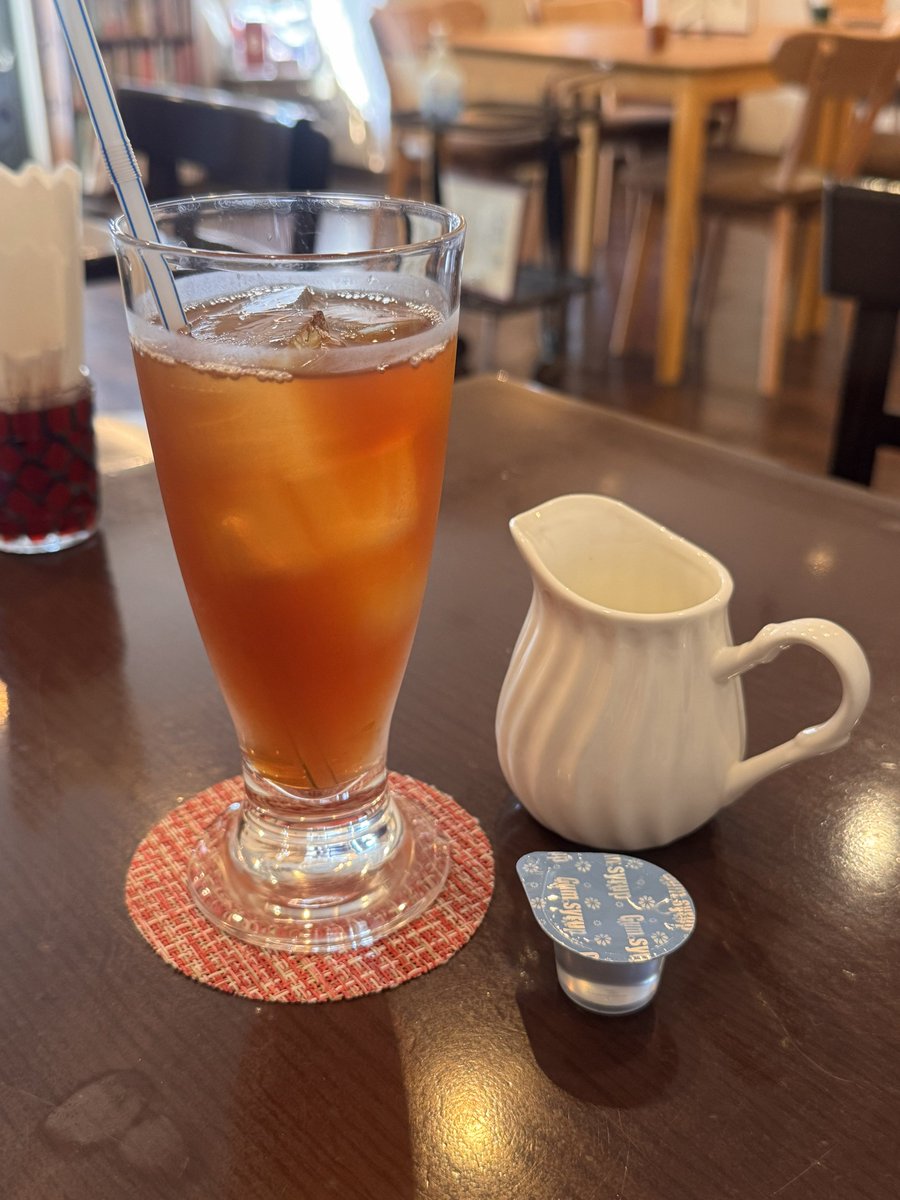 ごきげんよう。
本日も17:30ラストオーダー、18:00まで通常営業しております🐣

昨日に引き続き、秋葉原はとてもいい天気でお散歩日和ですね🚶‍♀️

先ほどオープンしたばかりでまだまだお席に余裕がございますので、アキバ散策の一休みにご利用いただけましたら幸いです🕊️♬【いずみ】