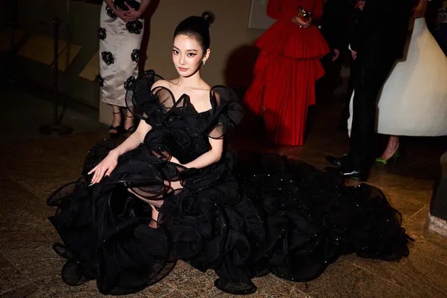 ภาพ Exclusive Look Inside the 2026 Met Gala จาก Vogue✨

🔗 vogue.com/slideshow/an-e…

NINGNING MET GALA DEBUT #NINGNINGxMetGala2026 
#MetGala2026 #MetGala