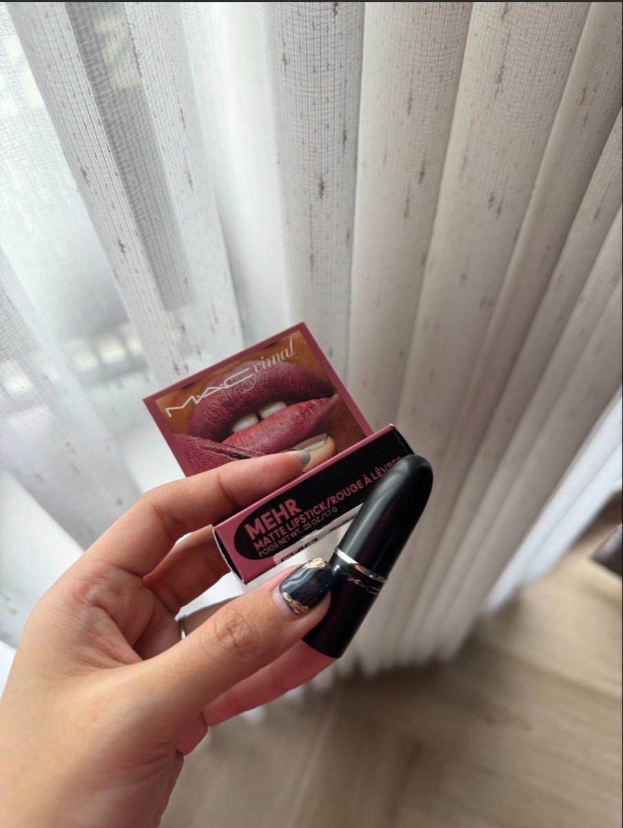 but13rcup's tweet photo. @backbuwner MAC Macximal Matte Lipstick (Mehr)

perloved 90% 
mini size 
idr 100.000

disclaimer pengunaan pemakian pribadi menggunakan kuas gak langsung play ke bibir yaa https://t.co/zIuAqiQyK7
