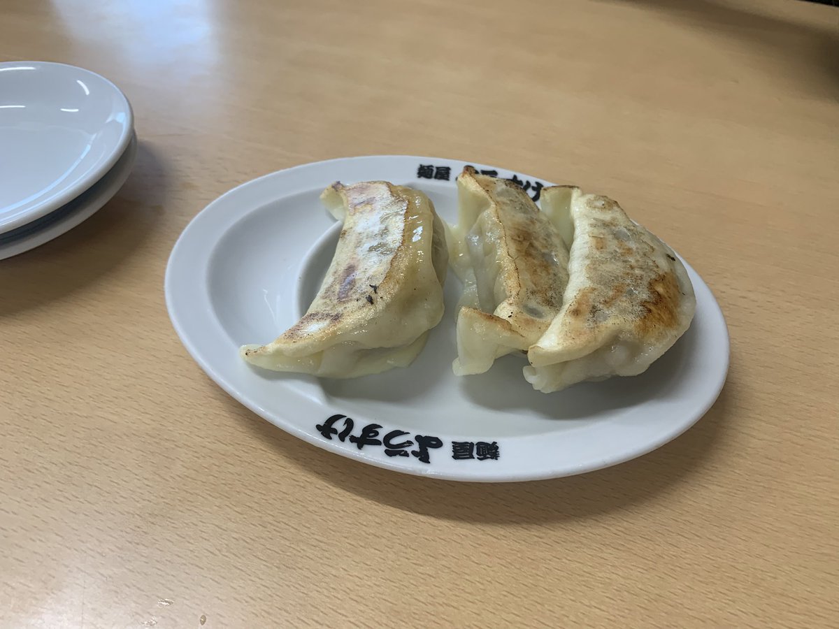 久々にようすけ行ってラーメン食べてきた