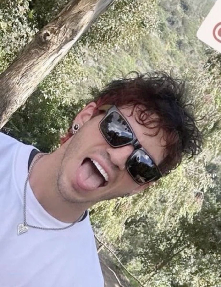 i think i’ve seen more pictures collectively of josh with his tongue out than with his tongue not out… i just love that this 😛 is his go-to