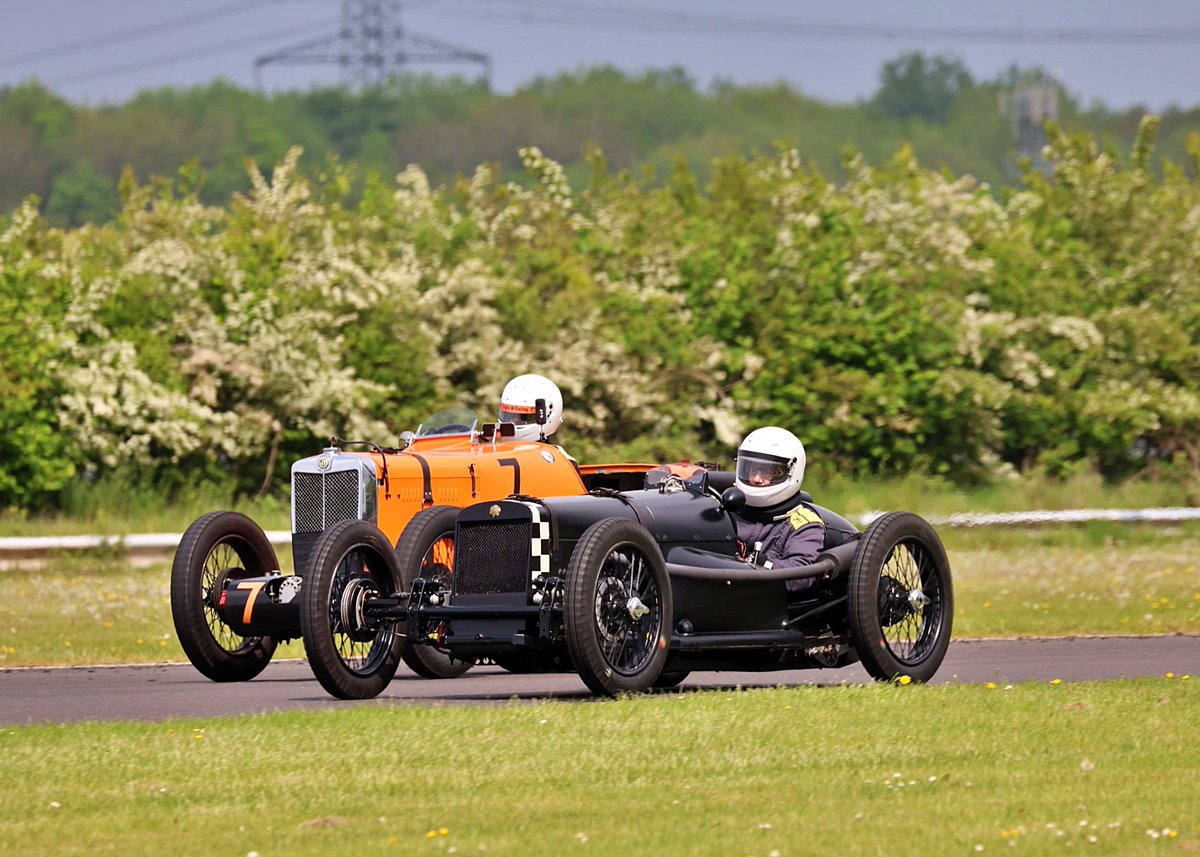 dungey2002's tweet photo. Action from yesterdays Baynton Jones Historic Motorsport Triple-M Register #SpringSpeedsters @CastleCombeUK
https://t.co/CXTpfUBRMH
#HistoricRacing #TripleMRegister #CastleCombe https://t.co/yVclL3DA7D