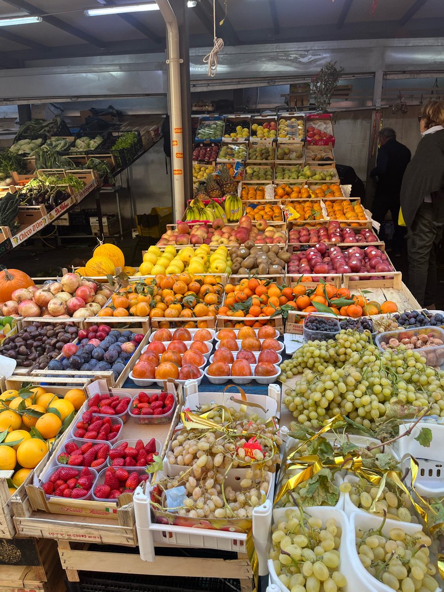 AnnaMariaDeFalc's tweet image. Buongiorno da #Napoli che mangia!