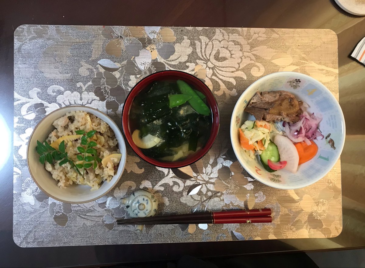りりんご tweet media