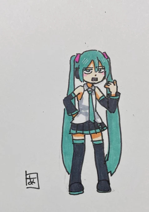 初音ミクのコスプレをしてる人を見ると、前髪の分け目のバランスを俺にやらせてくれと思う人をそこそこ見かける...
