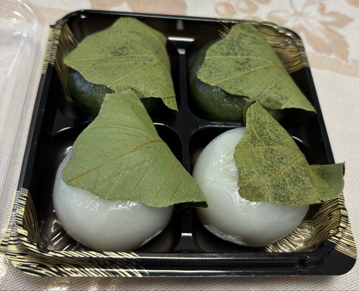 こどもの日🎏なので柏餅、いただきました🎏