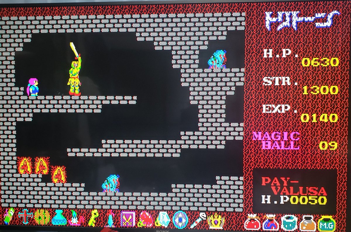 SwitchのファーランドサーガⅠ＆Ⅱをクリアしたので、PC8801のトリトーンとハイドライド2を買いましたー

トリトーンは子供の頃に6601SRでやってたのですが、ハイドライドとドルアーガの塔を足して2で割ったようなゲーム

そしてラスボスの攻略法がこれ→(*´Д｀*)ｳｼﾛｶﾗﾊﾞｯｻﾘﾀﾞ!