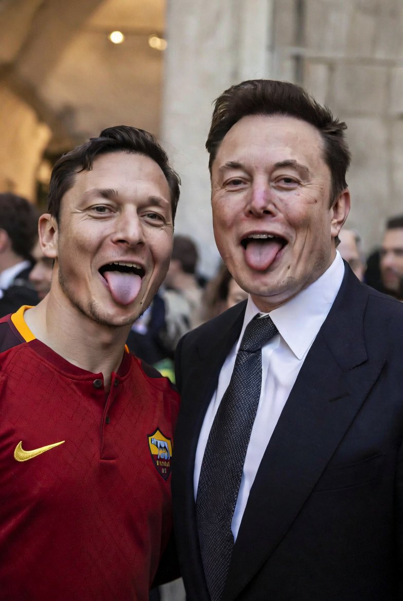 TOTTI tweet media