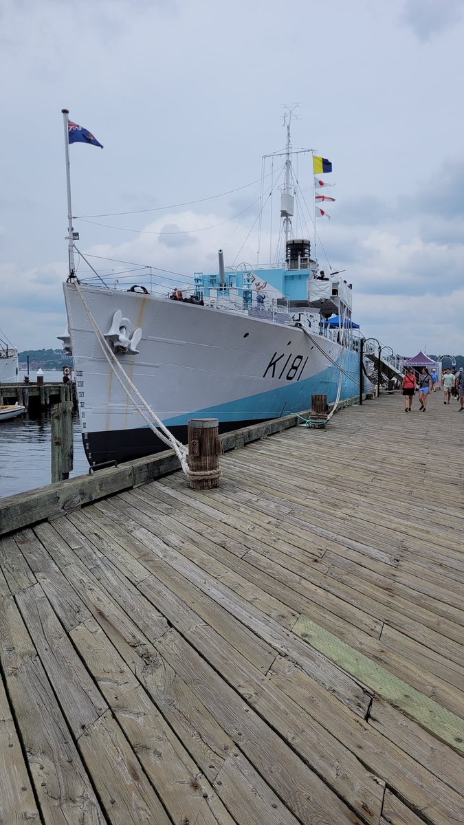 jamiefriesen's tweet image. The Battle of the Atlantic (1939–45) was the longest continuous military campaign of WWII and Canada played a vital role in keeping supply lines open to Britain. 

Destroyers like HMCS Haida and small corvettes like HMCS Sackville were crucial in the fight. 
 #lestweforget