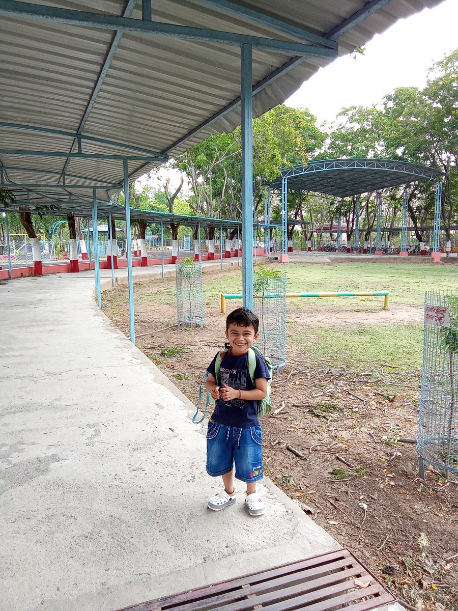 Pramodkirar111's tweet image. #goodmorning #school #today