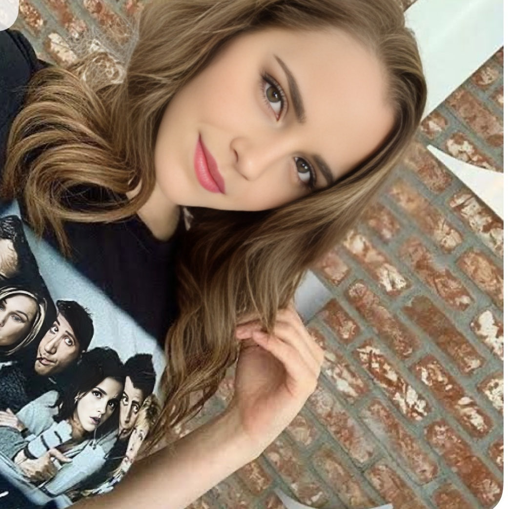 Emma Watson tweet media