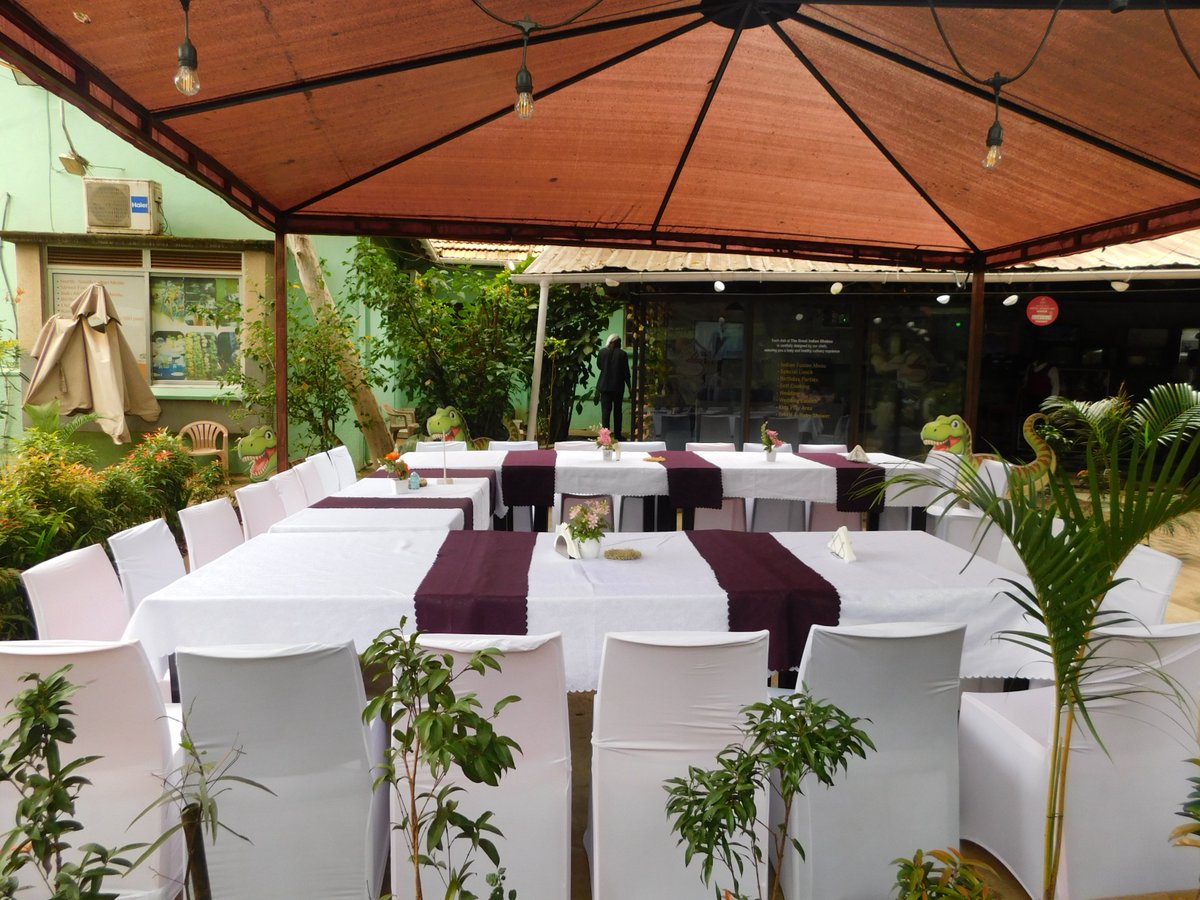 IndianDhabaUga's tweet image. Your perfect party starts here!
Book your party venue today and enjoy the ideal space for birthdays, celebrations, and memorable moments with family and friends.

📍 Plot 3, Wampewo Avenue, Kololo, Kampala
📞 0751903647 / 0765946392

#BookNow #PartyVenue #WeekendVibes