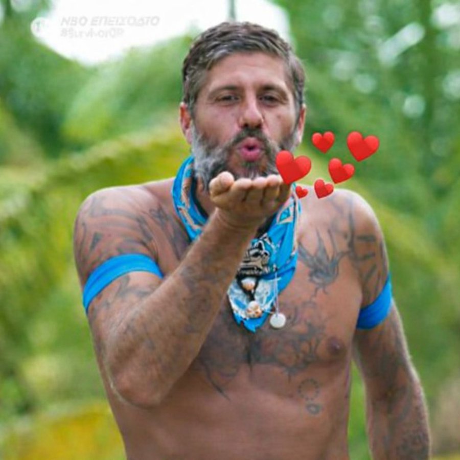 #survivorGR Αφου του πηδηξανε τη ψυχολογια ζητανε τωρα που ειναι πεσμενος να σηκωσει το γαντι της Μαντ Οοοοοχιιιιιι πουλακια μου Οποτε θελει κ οταν θελει Οκ?