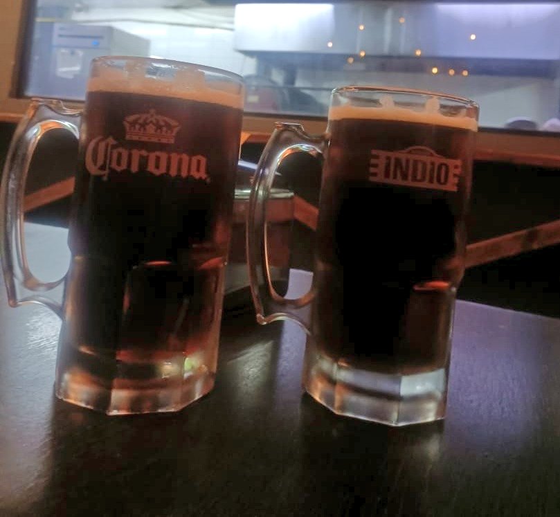NoO estamos llegando tarde, necesitamos tiempo a solas...... 🥰🤤🍻