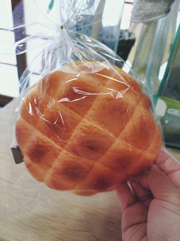 RT @Nora_kurukuru: メロンパン買えました 可愛いよー #マリさんベーカリー