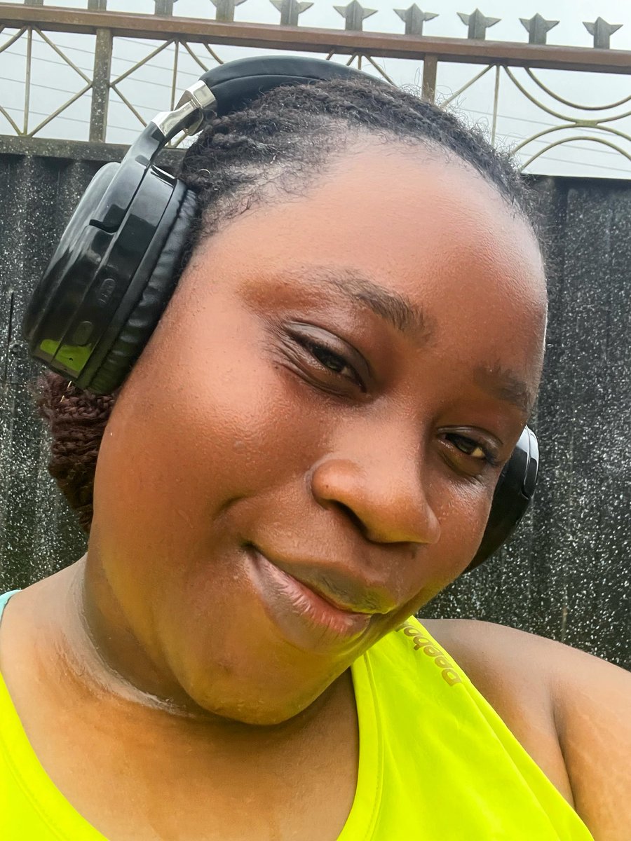 Stephy Designs tweet media