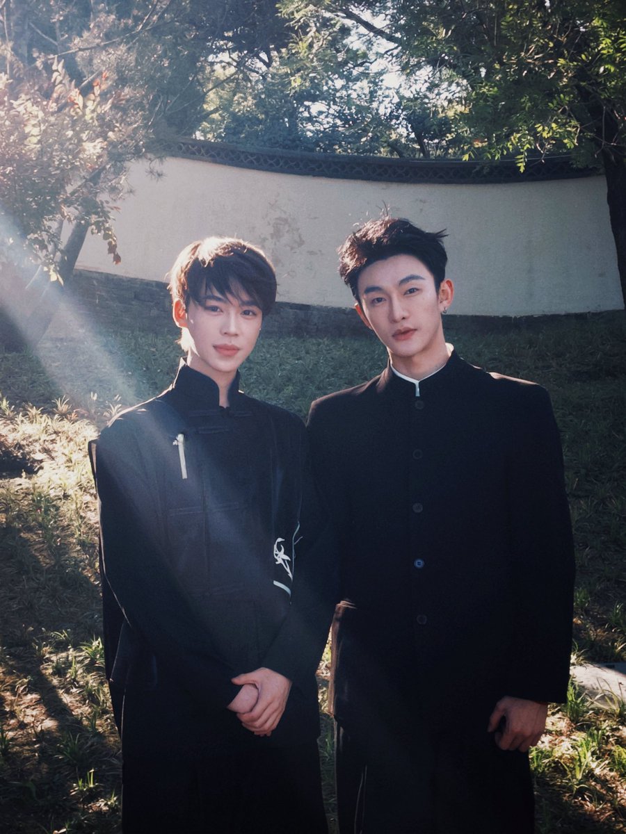 TheOneStudio001's tweet photo. 恰好的阳光，和旁边的你💖

#海外剧与君同开播倒计时3天 #与君同 #journeywithyou https://t.co/BRUVIkxTql