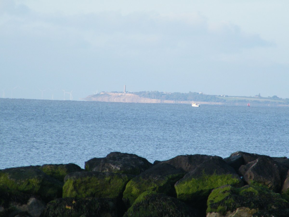 jonnyald's tweet image. down at Felixstowe beach #boat #nazetower #essex