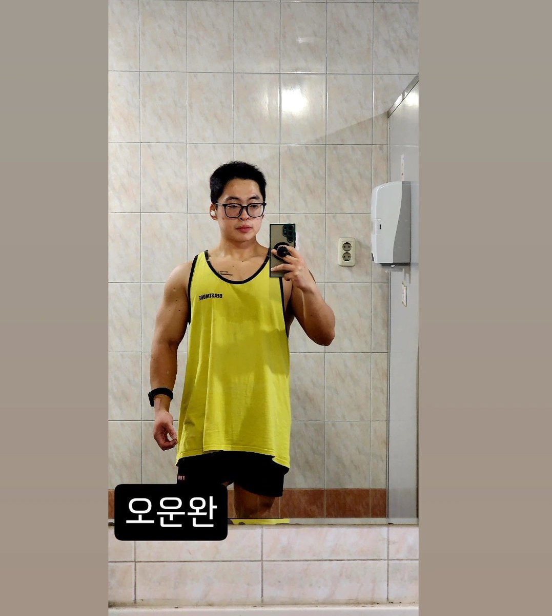 톤 tweet media