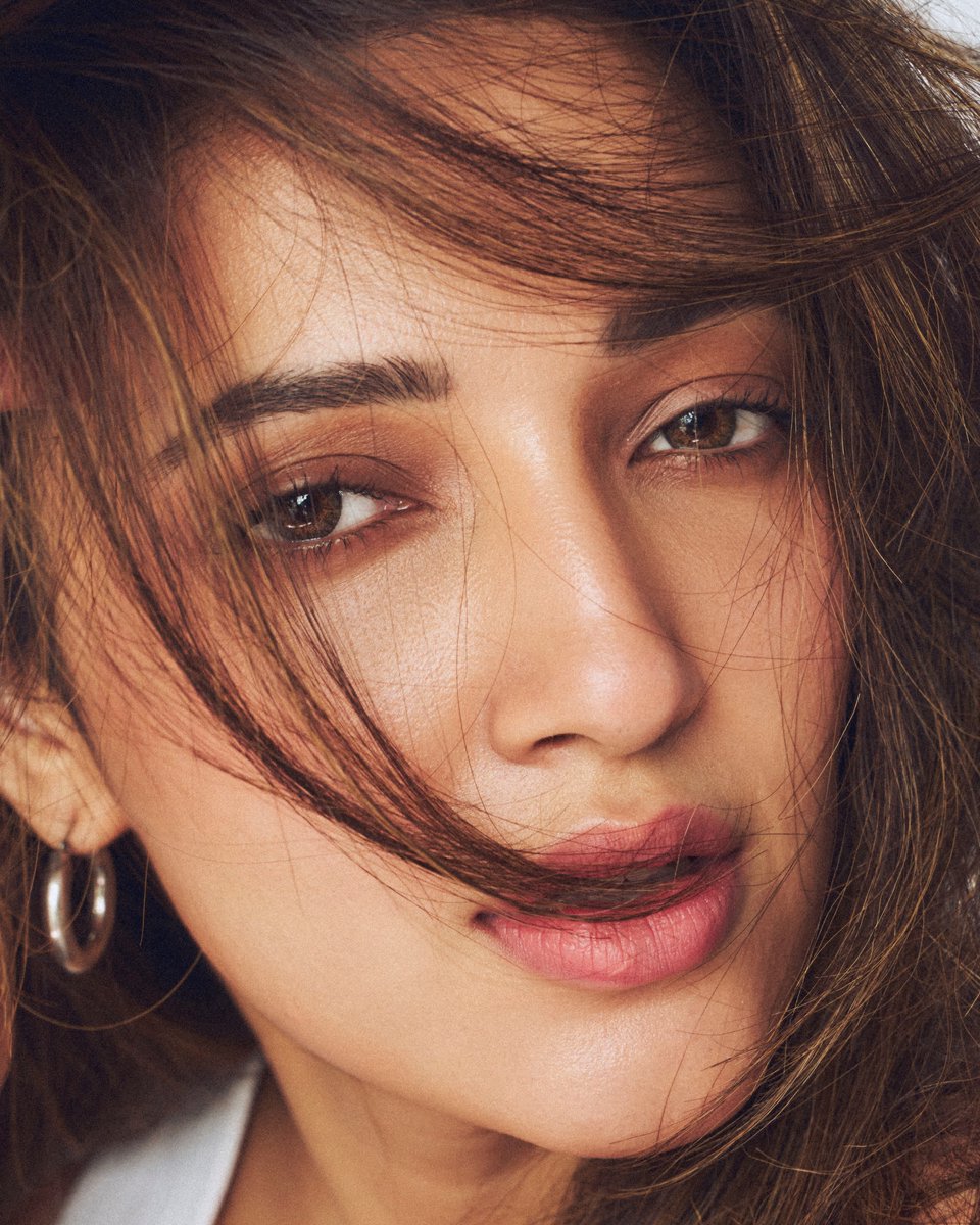 Only Actress tweet media