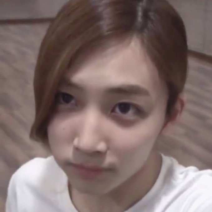 Sugar down bad for Jeonghan tweet media